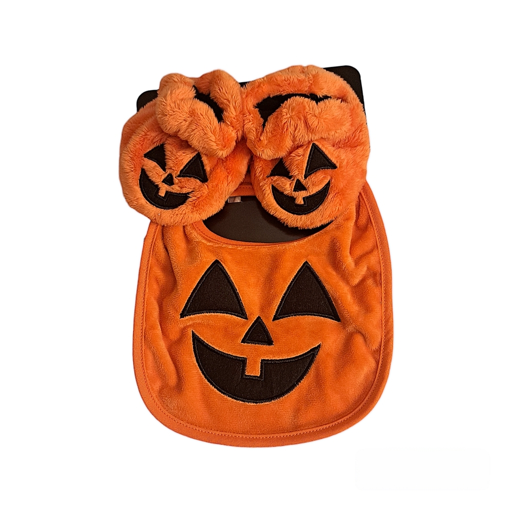 Baby Jack-o-lantern Bib & Booties Set